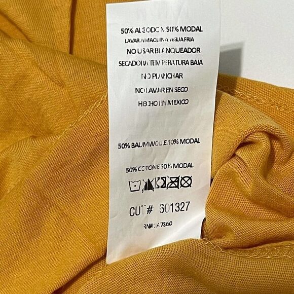 Michelle By Comune Leo Astrology Sign Stars Horoscope‎ Tee T-Shirt Yellow Medium - Picture 7 of 10